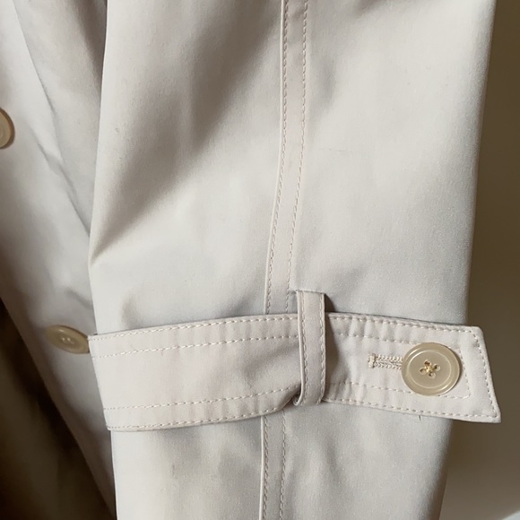 Liz Claiborne trench - Picture 4 of 6